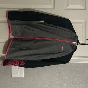 Nike zip up jacket girls